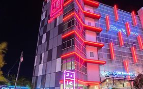 J Icon Hip Hotel